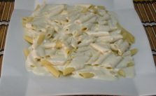 Salsa de queso Roquefort para pastas